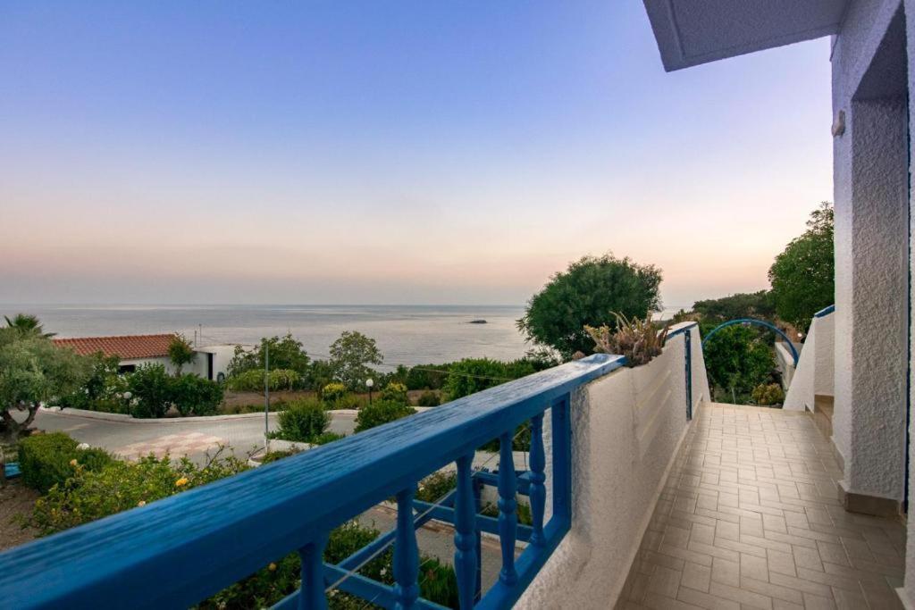 Апартаменты Creta Sky Achlia Экстерьер фото